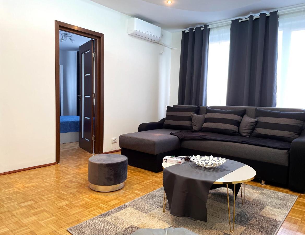 Royal Palace - City Center Accommodation Βουκουρέστι Εξωτερικό φωτογραφία